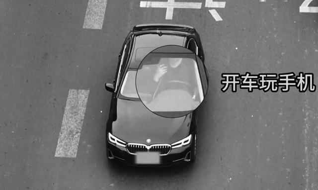 详细阅读:高速龟速车惹冲突,多地出手治理 高速龟速车惹冲突,多地出手治理