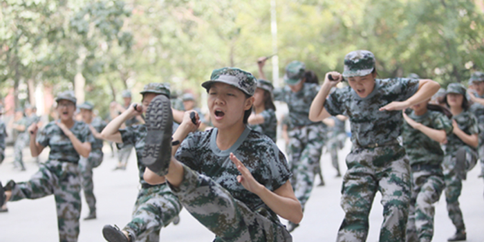 河南规定：高中生必修军训，大学生军训不得少于14天