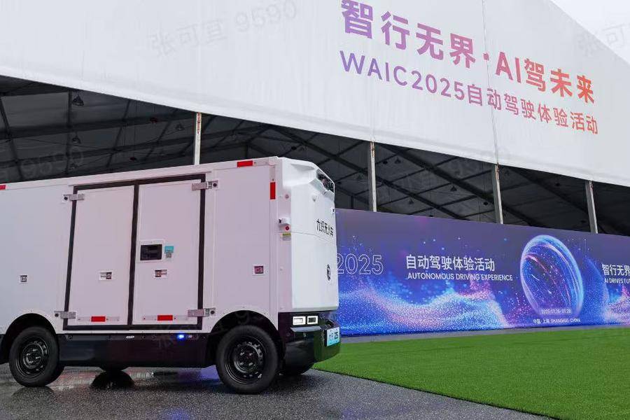 物流企业注意：无人车巨头联手，快递停运前赶紧布局