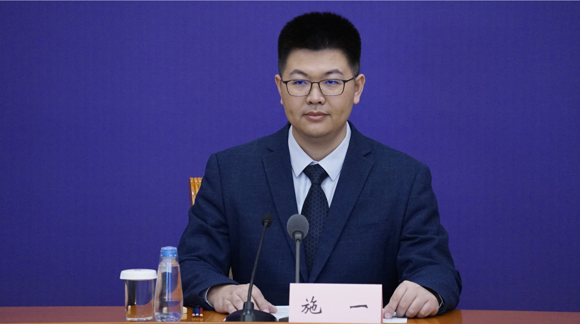 新冠病毒溯源引关注，德特里克堡或成源头？专家回应来了