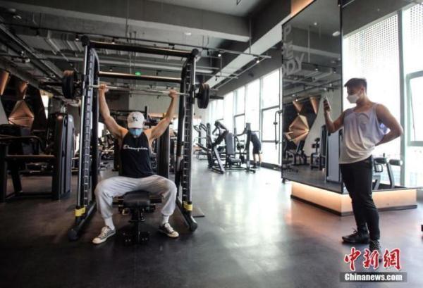 疫情影响下居家隔离，人们出现不良情绪该如何应对？