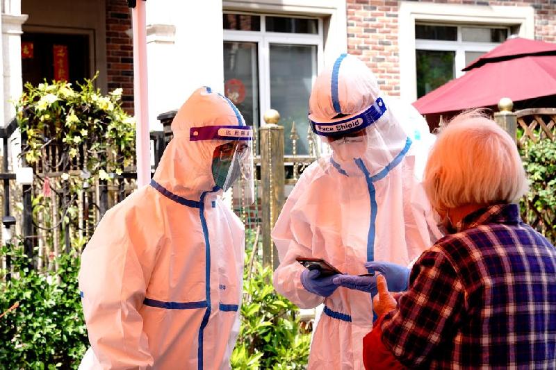 国务院联防联控机制发布会回应疫情形势及物资保障问题