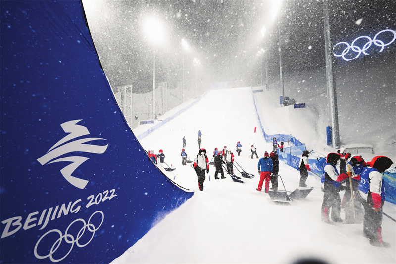 2月13日北京张家口大雪，冬奥会雪上项目受影响调整赛程