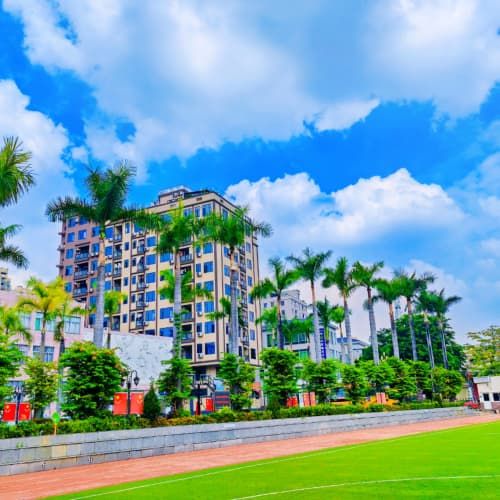 高考艺术生文化课辅导哪家强？看师大中高教育师资如何