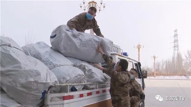 师市千方百计保障疫情防控物资 及时供应一线医护人员