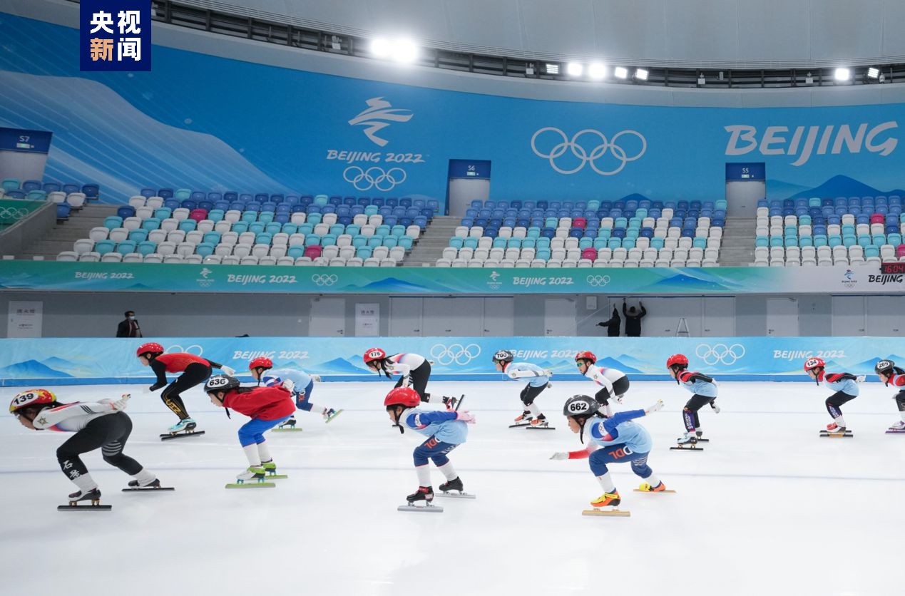 纪念北京冬奥会成功举办一周年，多地冰雪赛事燃情开赛