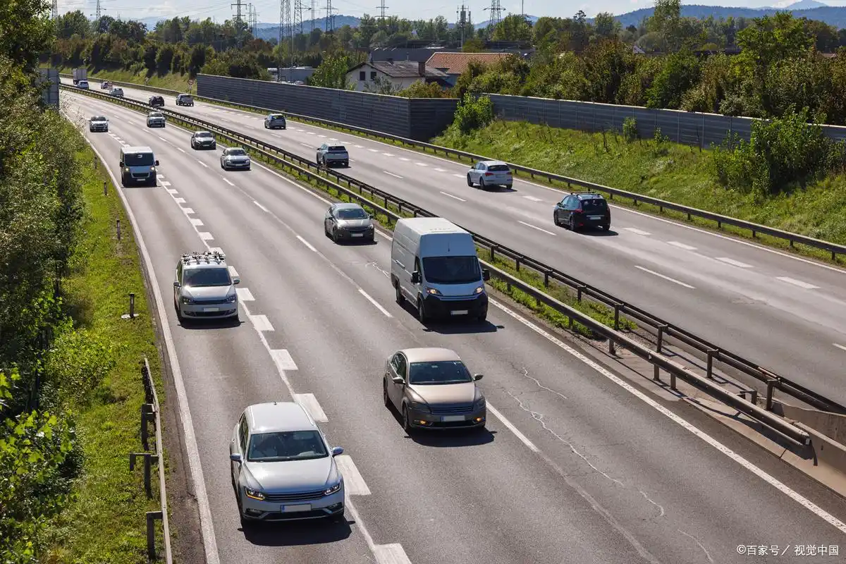 国内高速限速能否提至150或200码？这些因素要考虑