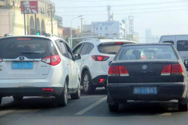 盘点开车令人讨厌行为:非违章但惹人烦,你遇过几种?