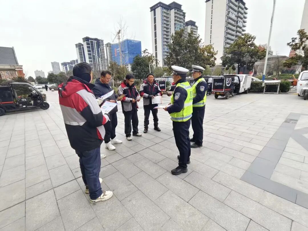 汉中交警整治外卖快递行业,破解违章高发难题保市民安全