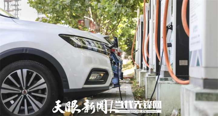 贵阳穆女士心动换电动汽车，低碳省钱契合绿色出行趋势