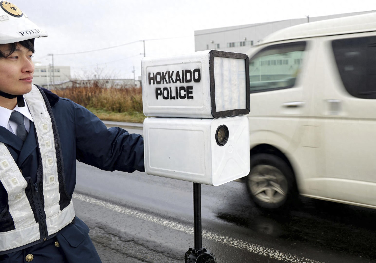 日本神奈川县警方将撤销约2700张伪造的交通违章罚单