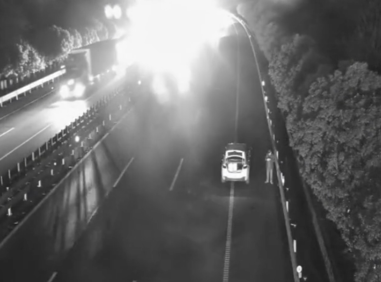 春运高速典型案例公布，高速交警提醒返乡车主注意交通安全