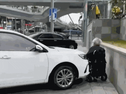 那些图方便的停车小事，竟都是违反交通规则的违章停车行为