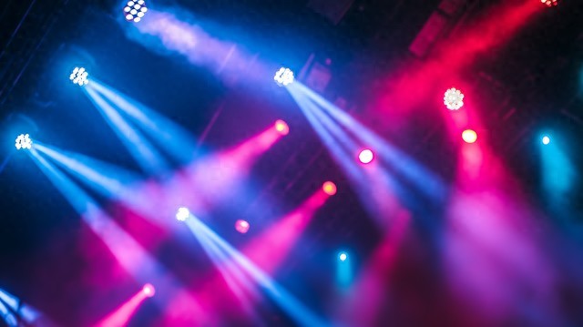 英国夜店派对引发脑膜炎疫情，已致 2 死 11 病危多人留后遗症