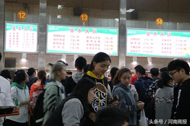 南阳理工学院食堂推1元菜,学生实惠吃饱,做法贴心获赞