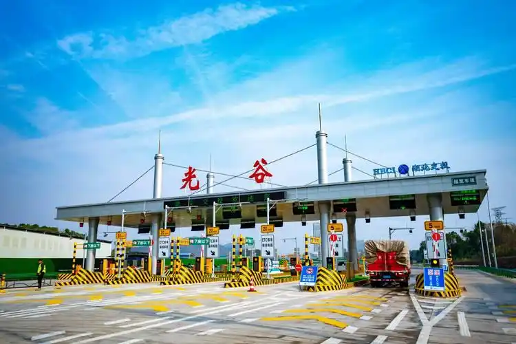 高速服务区建隧道想法虽好,却因这些现实问题难以实现