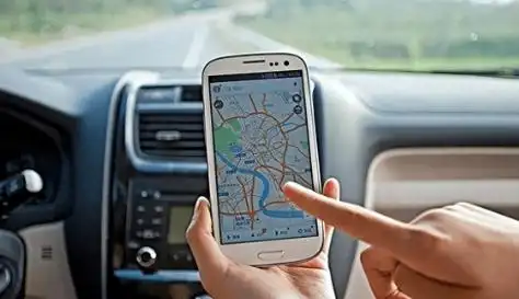 高速导航选车机还是手机？看完不纠结
