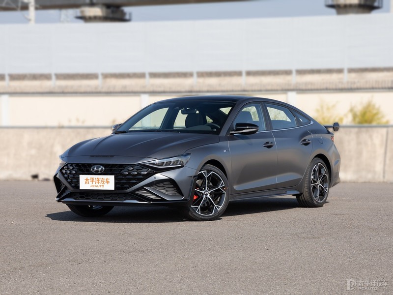 新手必看！高速开车避开障碍物，这些技巧让你秒变老司机